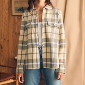 Faherty Cream and Blue Plaid Button-Down Shirt